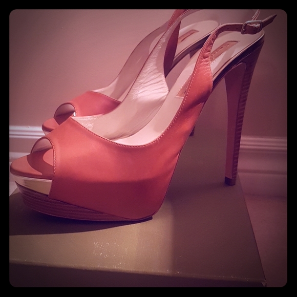 Rupert Sanderson pump - Picture 1 of 3